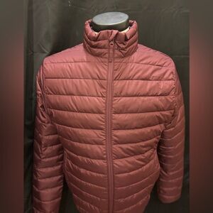 GAP Men's Performance Jacket in Burgundy